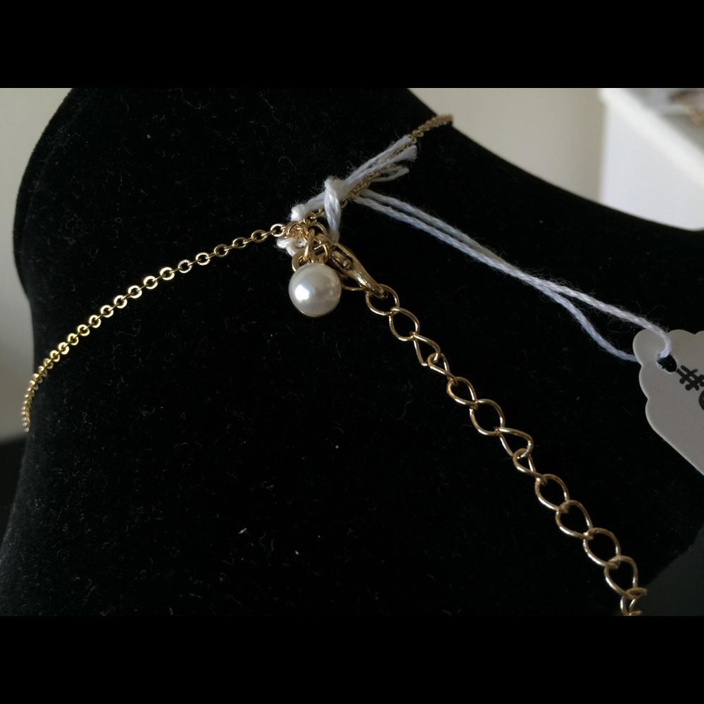 Gold Necklace with 3 charms - Picture 5 of 5